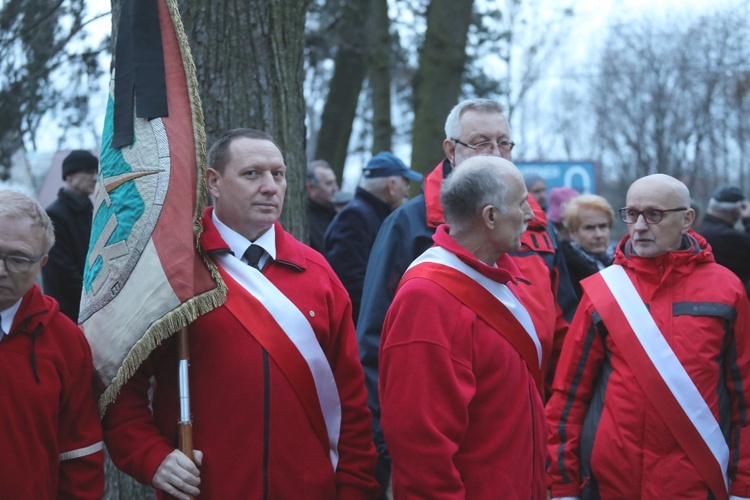 Ostatnie pożegnanie śp. Stefana Jakubowskiego, budowniczego kaplicy na Groniu Jana Pawła II