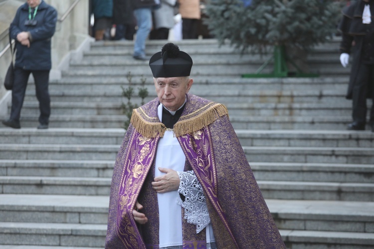 Ostatnie pożegnanie śp. Stefana Jakubowskiego, budowniczego kaplicy na Groniu Jana Pawła II