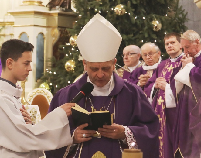 Ostatnie pożegnanie śp. Stefana Jakubowskiego, budowniczego kaplicy na Groniu Jana Pawła II