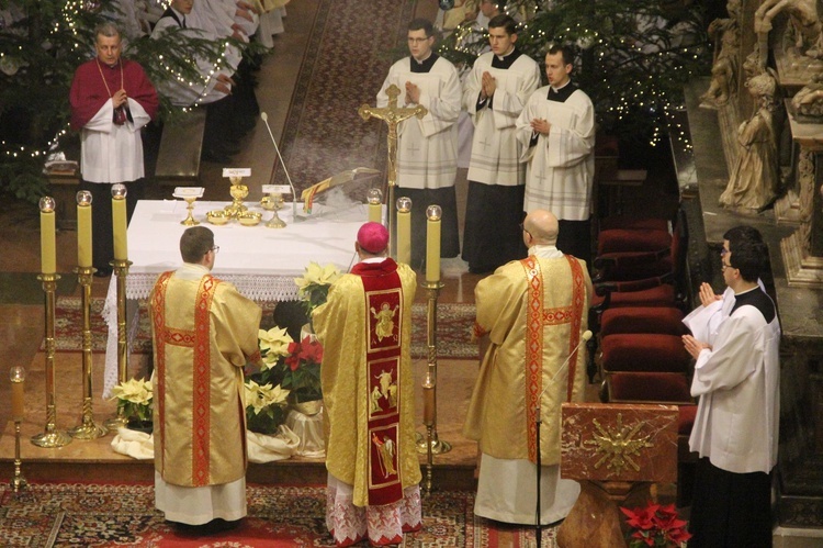 Tarnów. Nowi kanonicy w rocznicę poświęcenia katedry