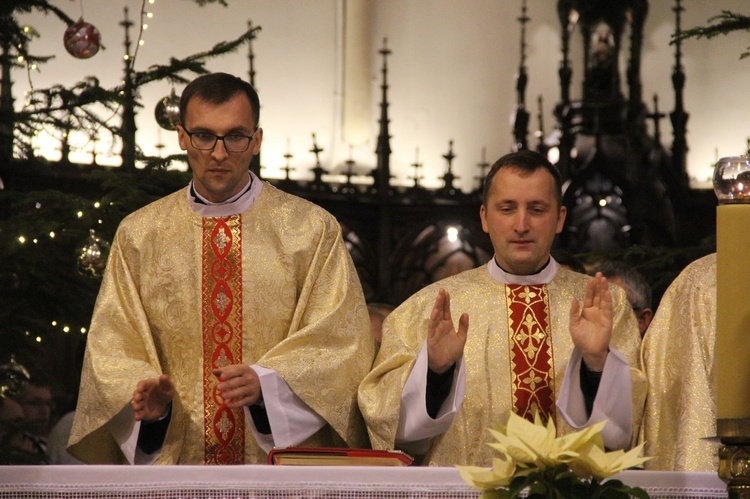 Tarnów. Nowi kanonicy w rocznicę poświęcenia katedry