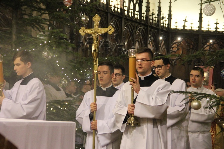 Tarnów. Nowi kanonicy w rocznicę poświęcenia katedry