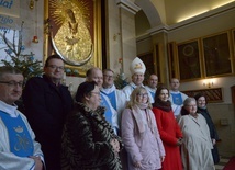 Z uczestnikami spotkał się bp Piotr Turzyński i przewodniczył Mszy św. w skarżyskiej Ostrej Bramie.