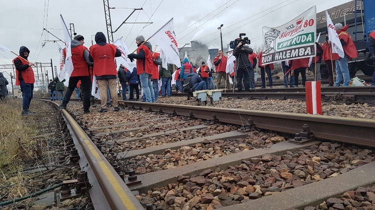 Związkowcy z Sierpnia 80 nie chcą importowanego węgla