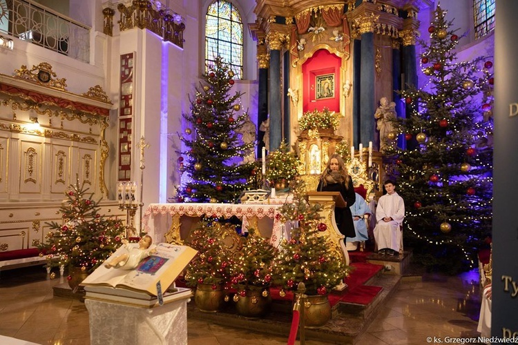 Msza rozesłania uczestników Oazy Rekolekcyjnej Animatorów Ewangelizacji