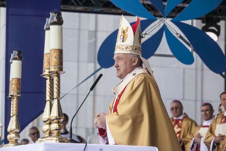 Plurimos annos. 70 lat kard. Kazimierza Nycza