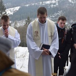 Towarzystwo Ciemnych Typów w górach 