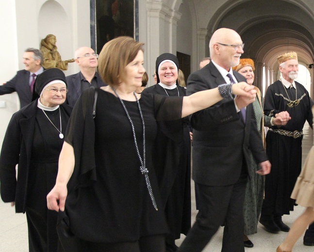 II Charytatywny Bal Karnawałowy u św. Jadwigi w Trzebnicy