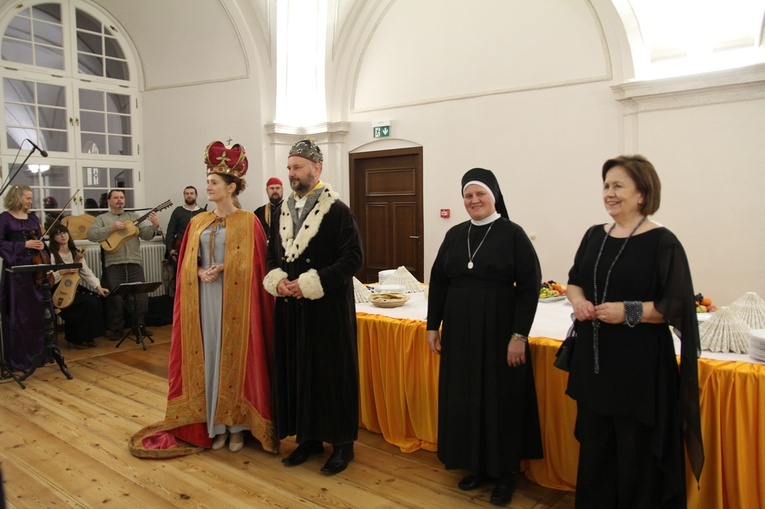 II Charytatywny Bal Karnawałowy u św. Jadwigi w Trzebnicy