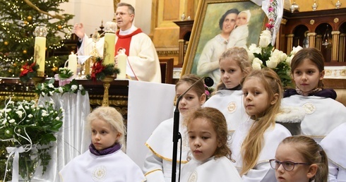 Święta lekarka zagościła na pl. Zbawiciela