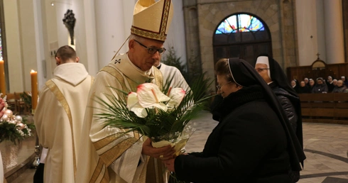 Abp W. Skworc do osób konsekrowanych: Dzięki wam słowo Boże również w XXI wieku staje się faktem