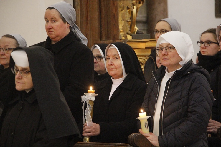 Łowicz. Dzień Życia Konsekrowanego 