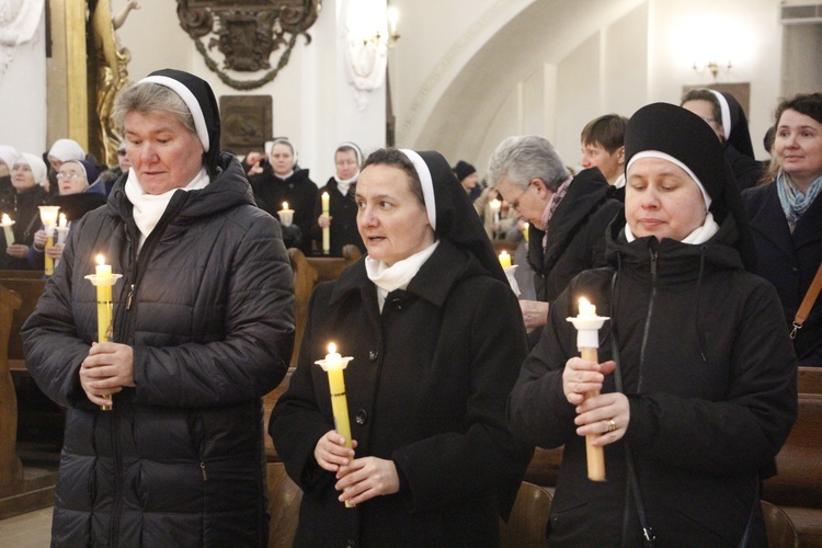 Łowicz. Dzień Życia Konsekrowanego 