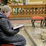 Pielgrzymka osób konsekrowanych do Studzianny