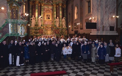 ▲	W dorocznym spotkaniu wzięło udział około 100 osób konsekrowanych z domów zakonnych z terenu diecezji radomskiej. 