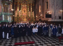 ▲	W dorocznym spotkaniu wzięło udział około 100 osób konsekrowanych z domów zakonnych z terenu diecezji radomskiej. 