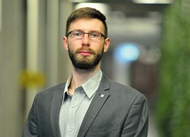 ▲	Lek. Dawid Górski zachęca do zdrowszego trybu życia.