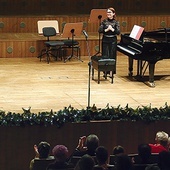 Lucyna Górska wykonała 5 pieśni op. 39 oraz „Bajeczki dziecięce”.