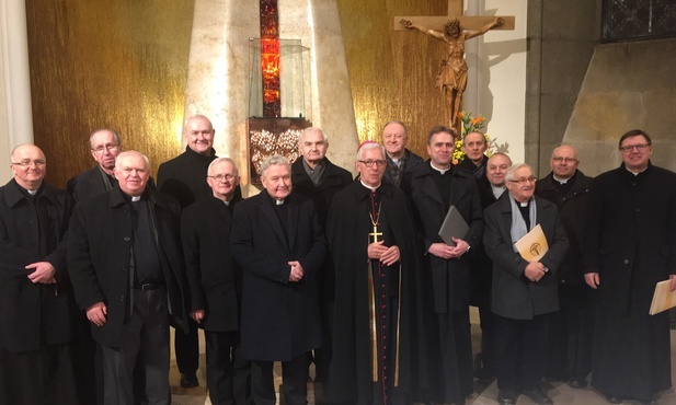 Abp Skworc do kanoników: Powierzam wam troskę o Kościół duchowy