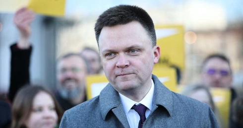 Hołownia przeprasza