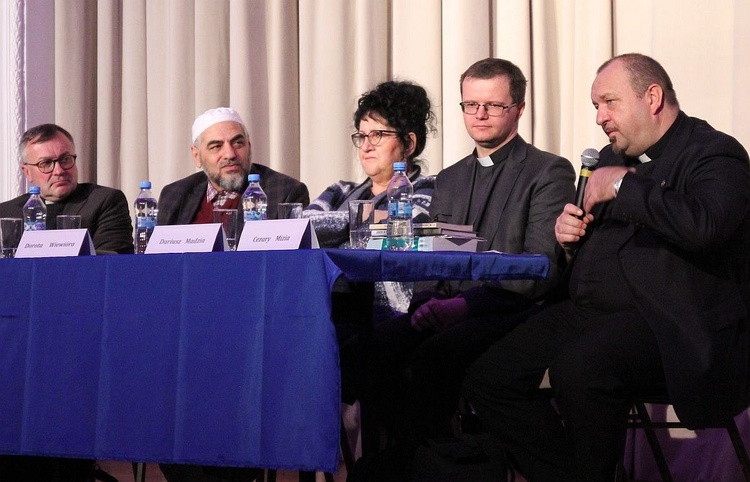 O "Miejscach wspólnych" - chrześcijanie, żydzi i muzułmanie w Cieszynie