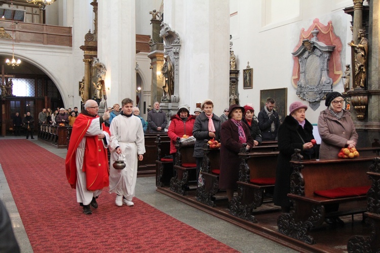 Pachnący jabłkami odpust ku czci św. Doroty