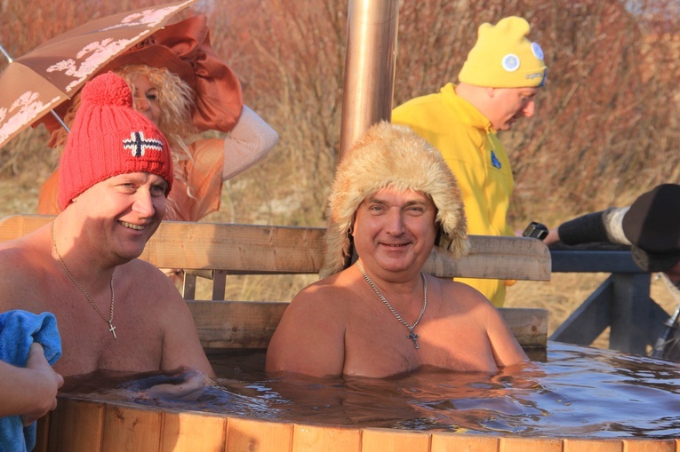 Małżeńskie morsowanie w Jastarni