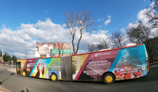 Autobus z Dobrą Nowiną już jeździ po Bielsku-Białej i Czechowicach-Dziedzicach, #ewangeliajezdzipobielsku.