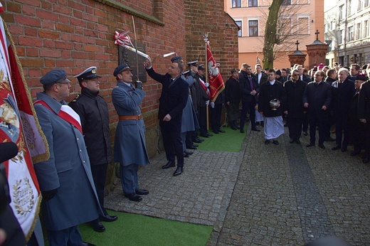 Prezydent RP odsłonił pamiątkowe tablice w Pucku cz. 1