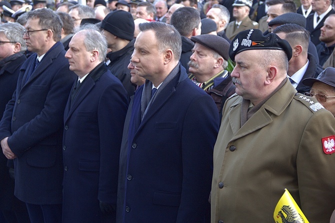 Prezydent RP odsłonił pamiątkowe tablice w Pucku cz. 1