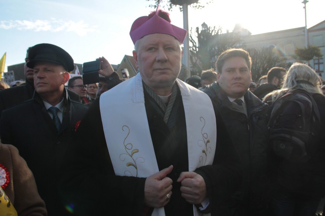 Prezydent RP odsłonił pamiątkowe tablice w Pucku cz. 2