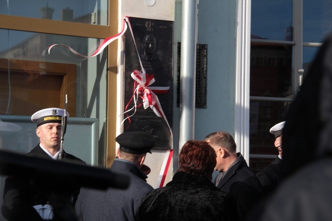 Prezydent RP odsłonił pamiątkowe tablice w Pucku cz. 2