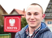 Szymon Majer zaraża innych aktywnością i pogodą ducha.