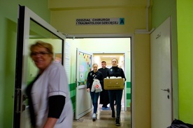 Światowy Dzień Chorego w Lublinie. Mistrzynie Polski z prezentami u najmłodszych pacjentów