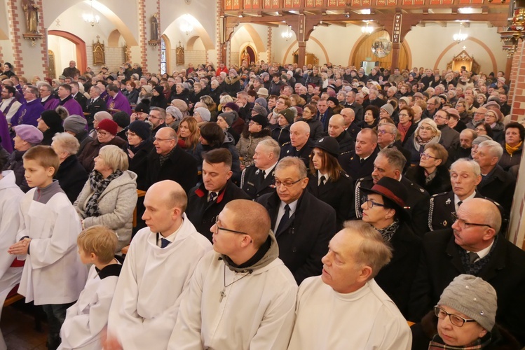 Pogrzeb śp. ks. kan. Franciszka Lisińskiego