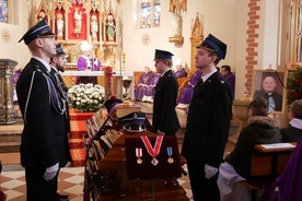 Ks. kan. Franciszek Lisiński zmarł 6 lutego po długiej i ciężkiej chorobie.