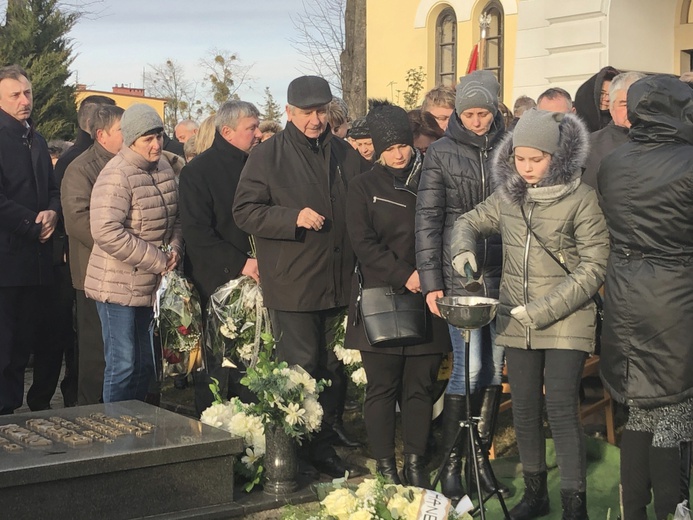 Ostatnie pożegnanie śp. ks. Marka Kuliga w Simoradzu