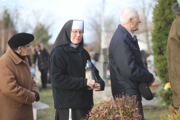 Ostatnie pożegnanie śp. ks. Marka Kuliga w Simoradzu