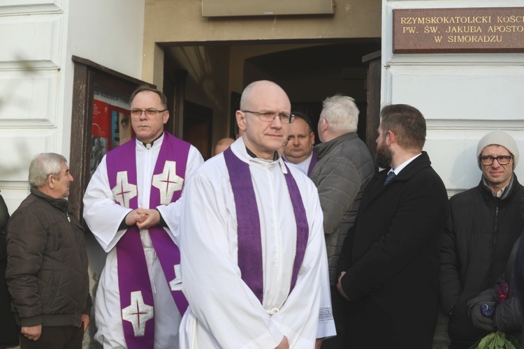 Ostatnie pożegnanie śp. ks. Marka Kuliga w Simoradzu