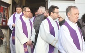 Ostatnie pożegnanie śp. ks. Marka Kuliga w Simoradzu