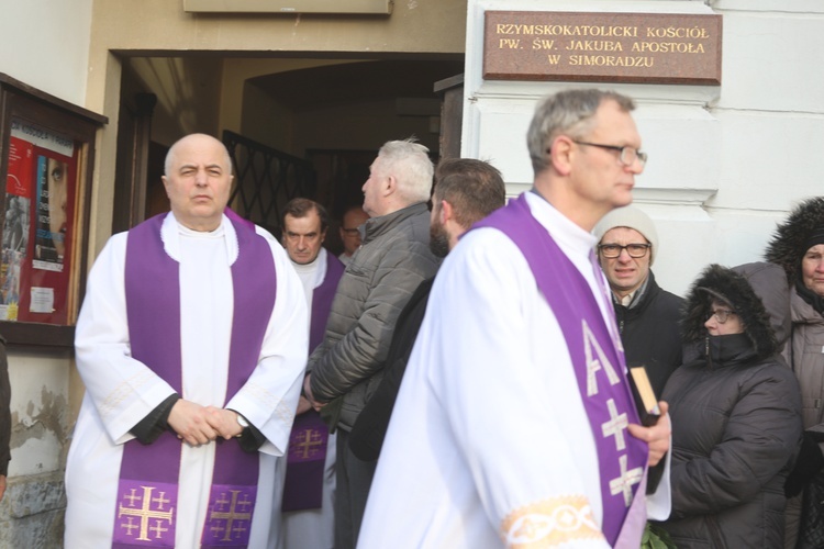 Ostatnie pożegnanie śp. ks. Marka Kuliga w Simoradzu