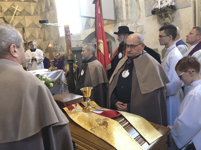 Ostatnie pożegnanie śp. ks. Marka Kuliga w Simoradzu