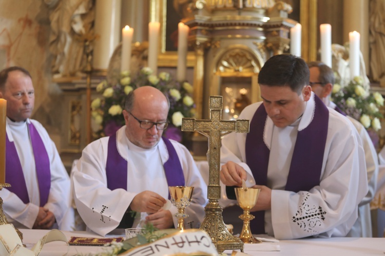 Ostatnie pożegnanie śp. ks. Marka Kuliga w Simoradzu