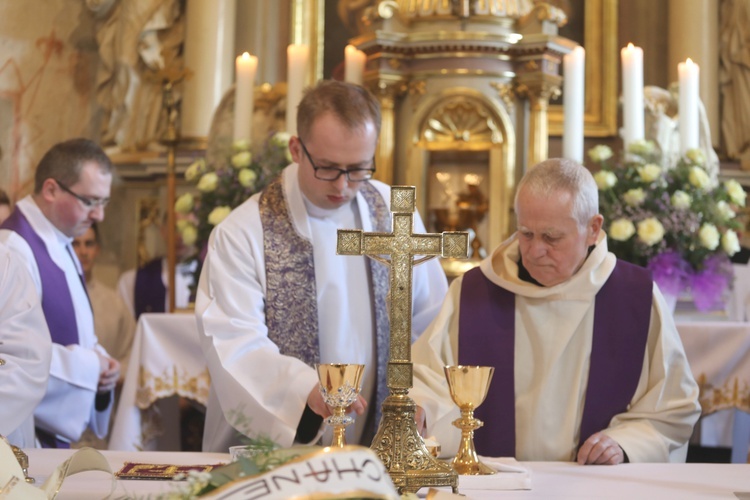 Ostatnie pożegnanie śp. ks. Marka Kuliga w Simoradzu