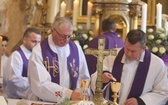 Ostatnie pożegnanie śp. ks. Marka Kuliga w Simoradzu