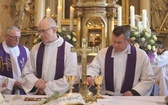 Ostatnie pożegnanie śp. ks. Marka Kuliga w Simoradzu
