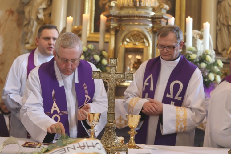 Ostatnie pożegnanie śp. ks. Marka Kuliga w Simoradzu