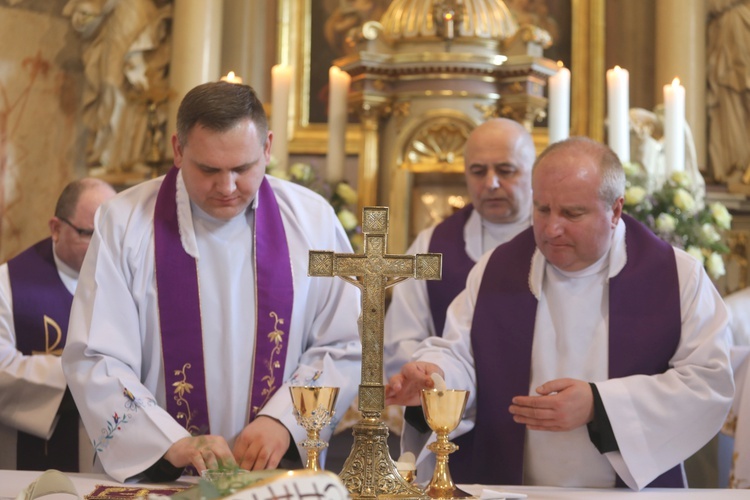 Ostatnie pożegnanie śp. ks. Marka Kuliga w Simoradzu