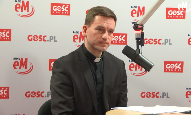 Ks. Marcin Niesporek: Modlimy się, by posługa służby zdrowia wypływała z serca