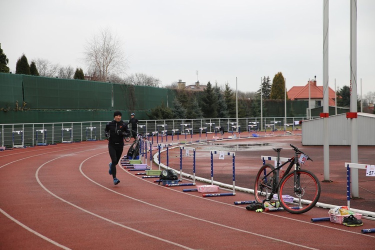 Zmagania triathlonistów 